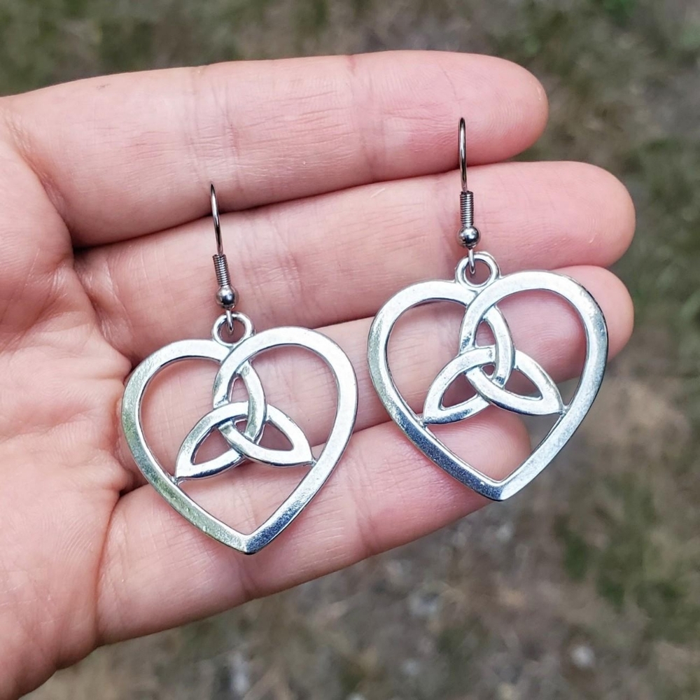 New Handmade Silver Celtic Heart Triquetra Earrings